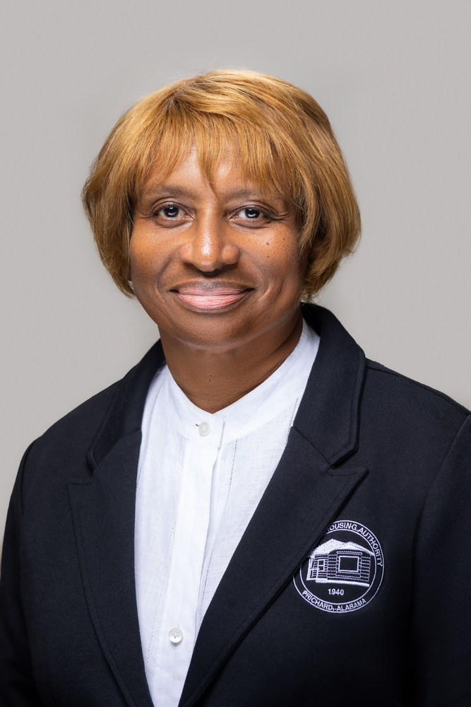 Martha Presnell, HCV Manager Professional Portrait 