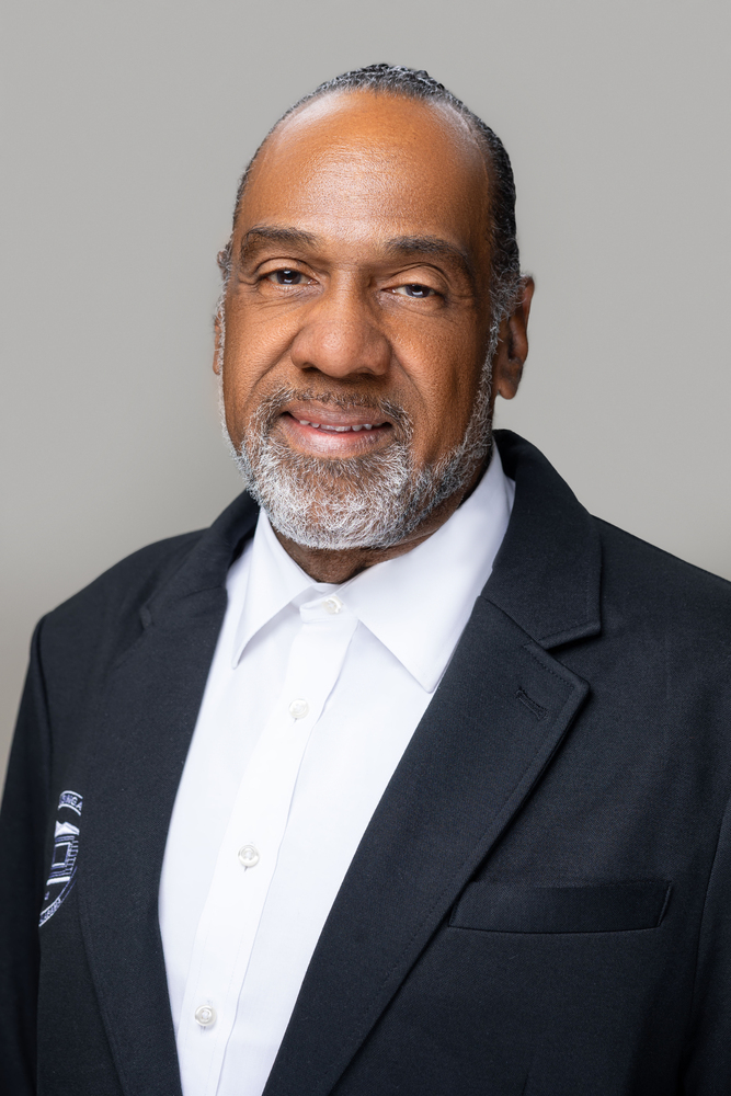 Frewin Osteen, FSS Coordinator Professional Portrait