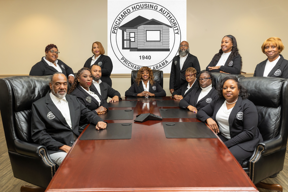 CEO, Exec Team, Lead Management group photo 